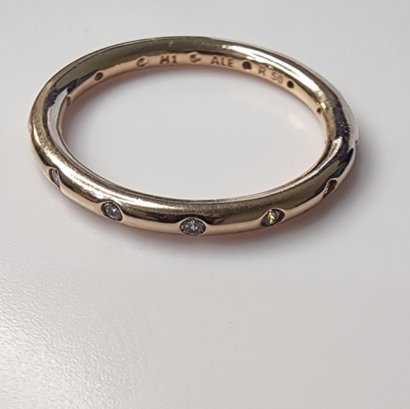 Pandora Simple Sparkling Band Ring size 50 - Picture 1 of 4